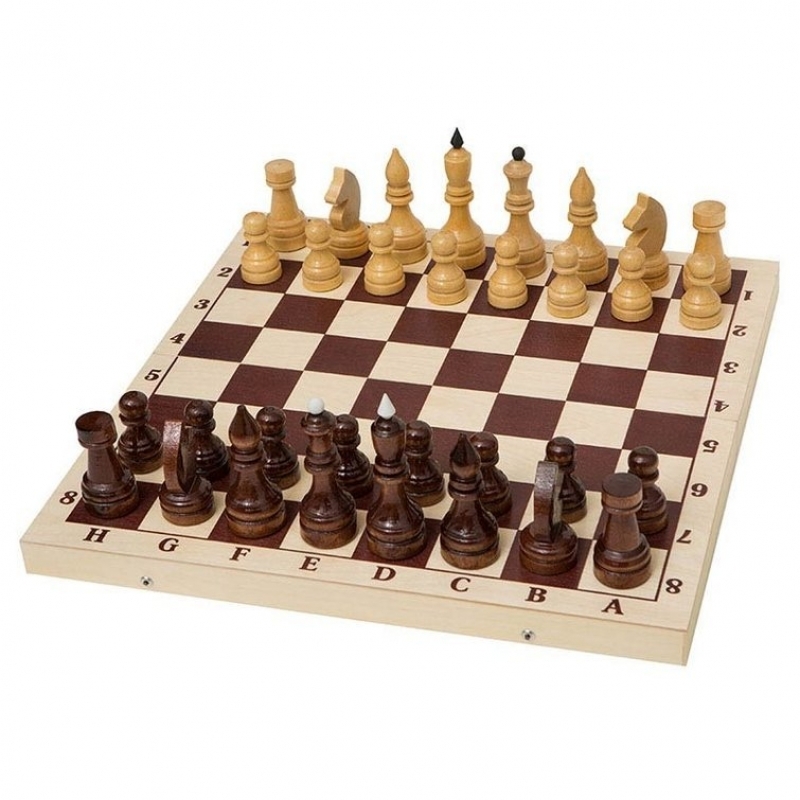 Tournament chess weighted complete with a board (Eagle)