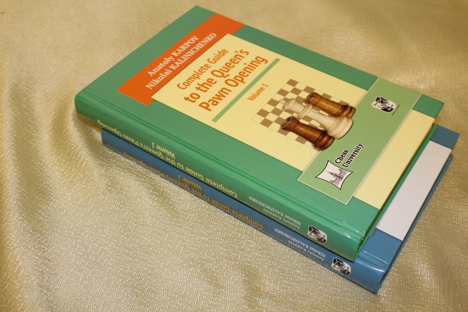 11900.Two Chess Books: Karpov, Kalinichenko.Complete Guide to the Quin's Pawn Opening