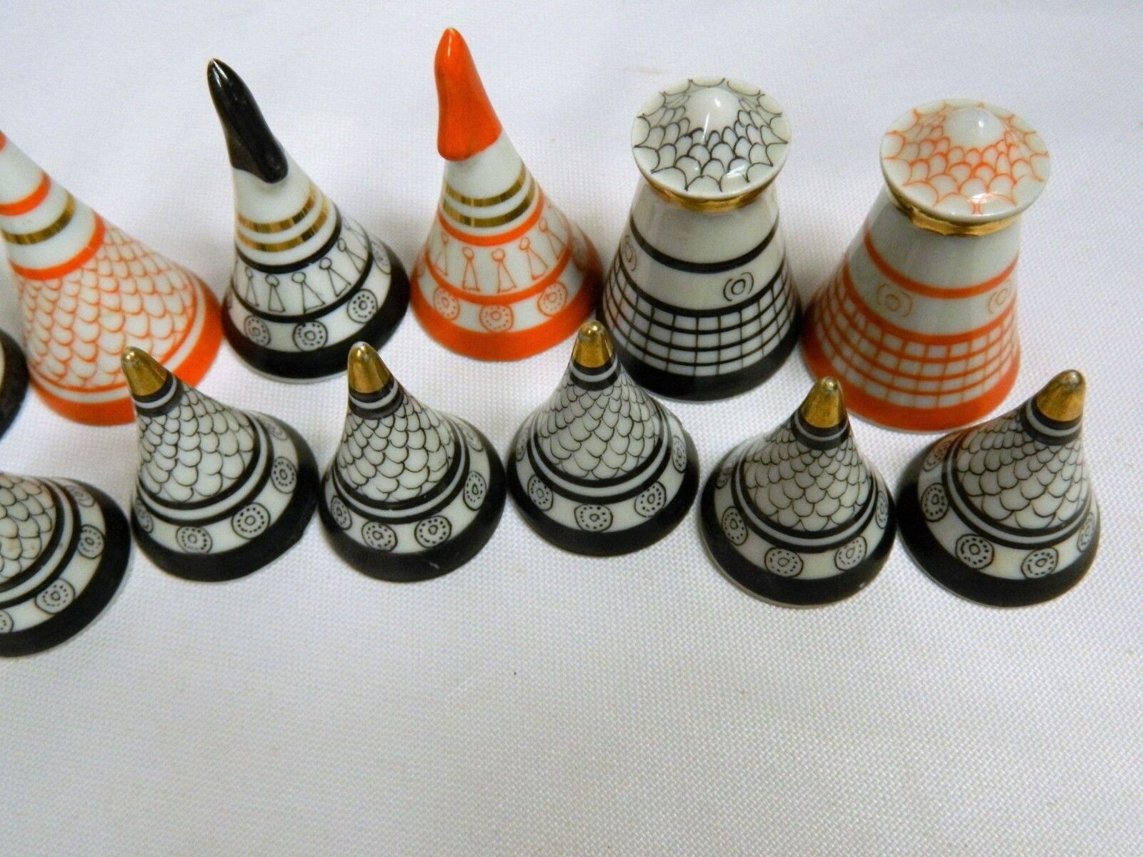 11910.Unique Russian Ukrainian Porcelain Chess Pieces. Baranovka. 1970s