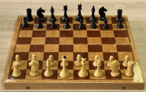 Soviet wooden chess. THE USSR. Oak board.