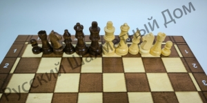 Wooden chess with folding magnetic board (Weighting agent)