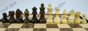 Super-stable Staunton chess with a non-folding board-case