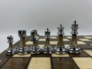 High quality acrylic + metal heavy chess pieces with 48cm wooden board.